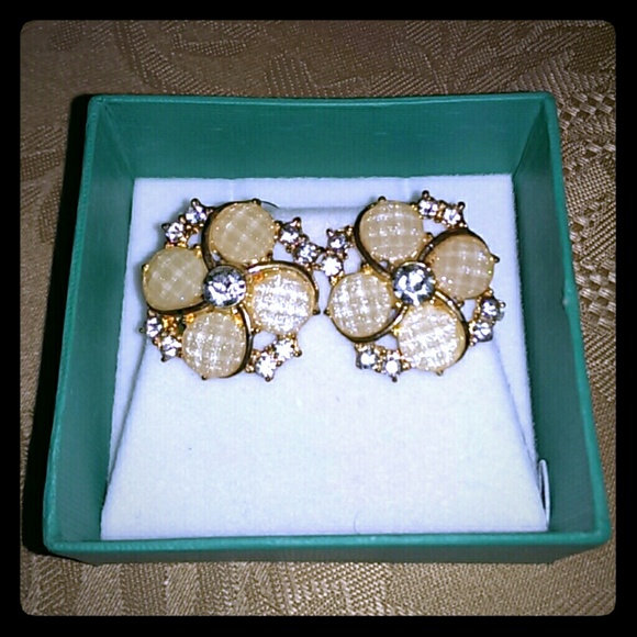 New Antique Inspired Iridescent & CZ Earrings - Picture 1 of 3